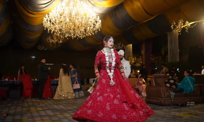 Royal Studio and cosmetics